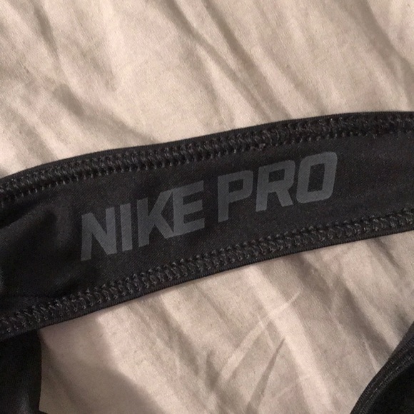 Nike Pro Dri-Fit tank - Picture 3 of 3